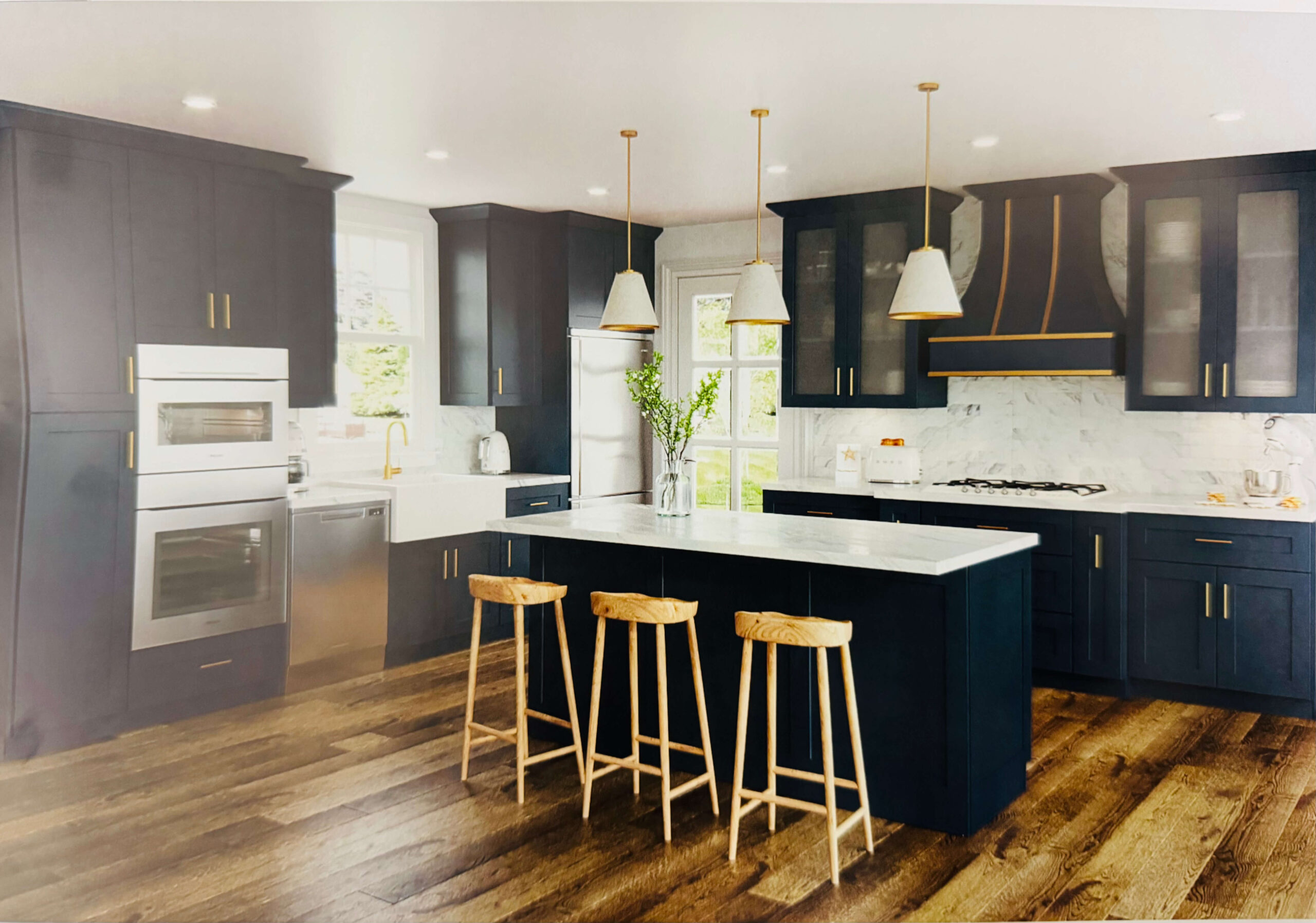 Kitchen remodeling in Fort Lauderdale with modern cabinets and island design